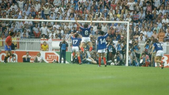 France celebrate Michel Platini's goal in the 1984 final against Spain